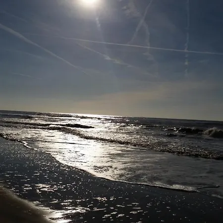 Zeezicht Ξενοδοχείο με διαμερίσματα 4*